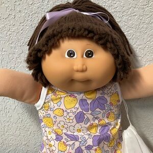 Vintage Cabbage Patch Kid Girl Hong Kong Brown Hair Brown Eyes Head Mold #1 1985